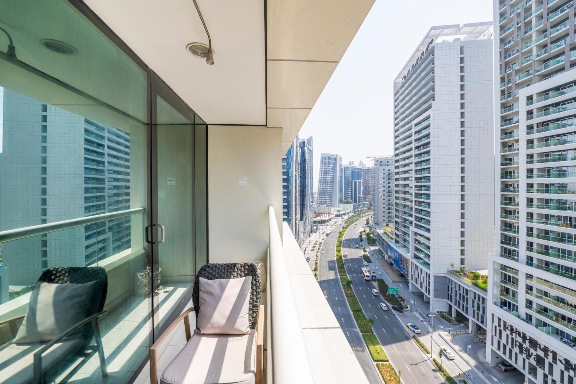 Damac Canal Views Residences Dubai Exterior foto