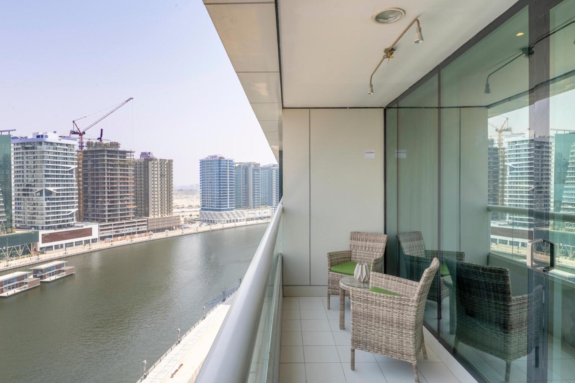Damac Canal Views Residences Dubai Exterior foto